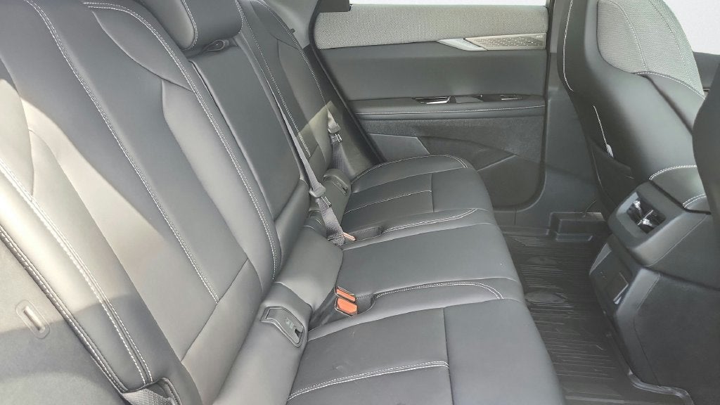 2027 Cadillac OPTIQ Luxury