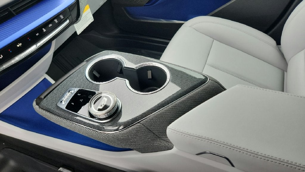 2027 Cadillac OPTIQ Luxury