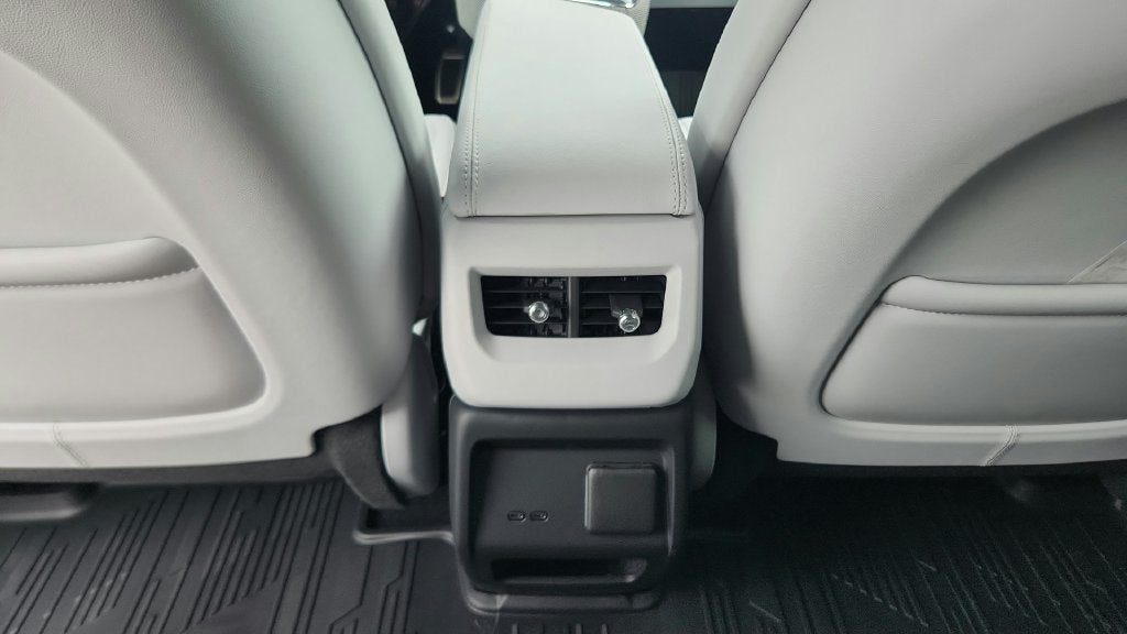2027 Cadillac OPTIQ Luxury