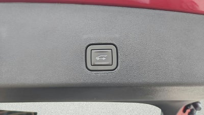 2027 Cadillac OPTIQ Luxury