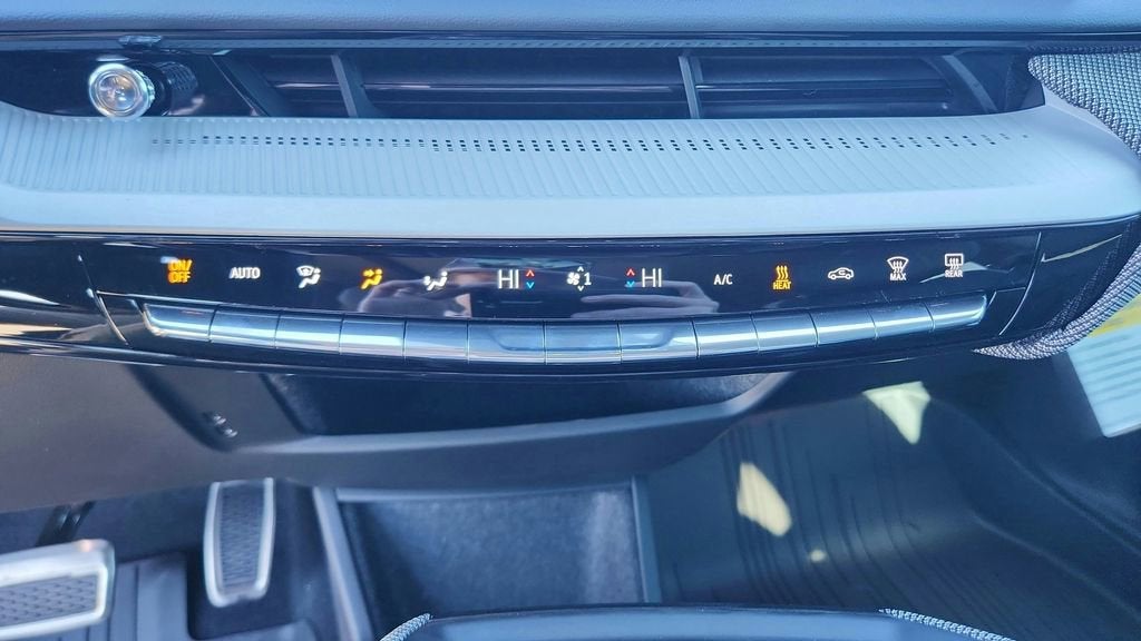 2026 Cadillac OPTIQ Luxury