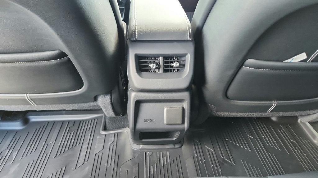 2027 Cadillac OPTIQ Luxury