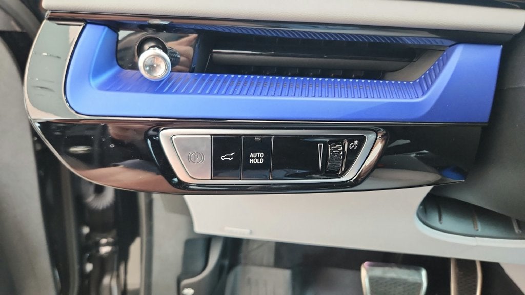 2027 Cadillac OPTIQ Luxury