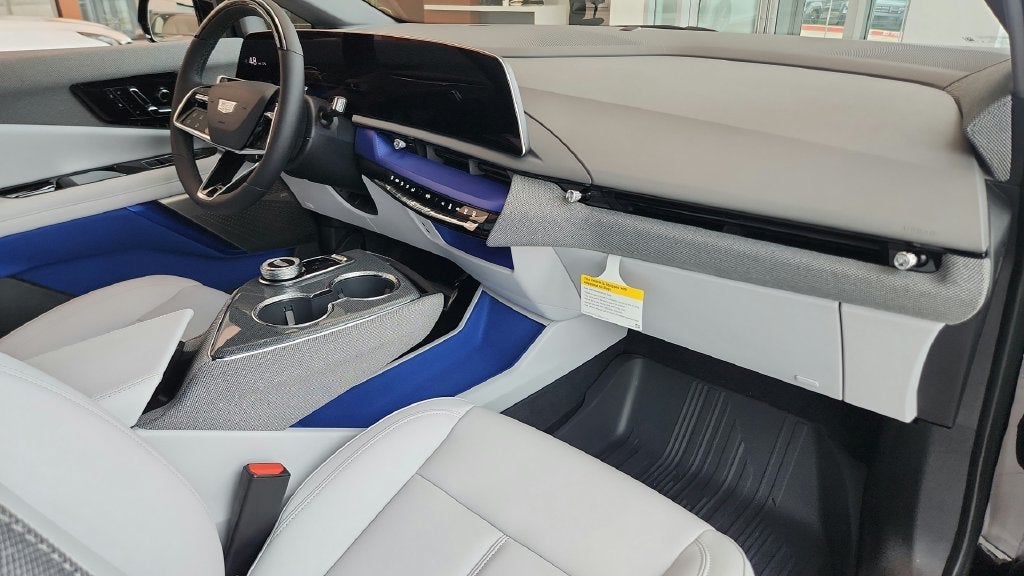 2027 Cadillac OPTIQ Luxury