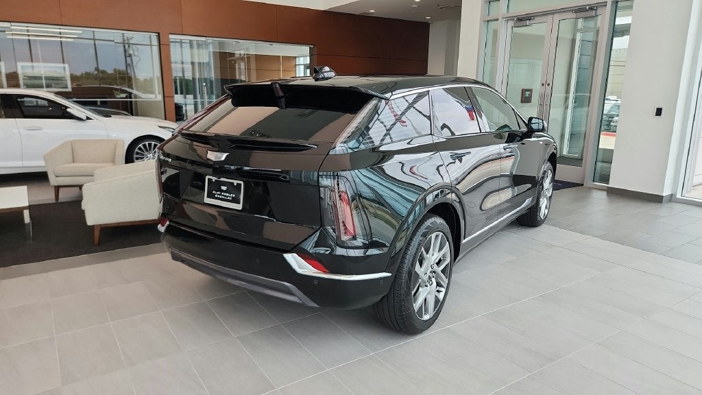 2027 Cadillac OPTIQ Luxury