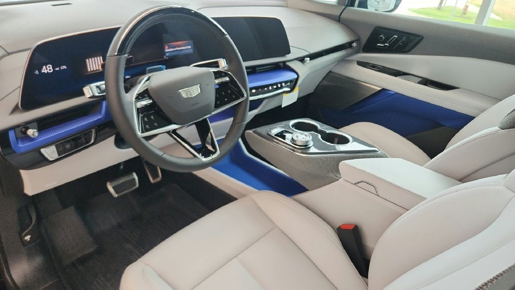 2027 Cadillac OPTIQ Luxury