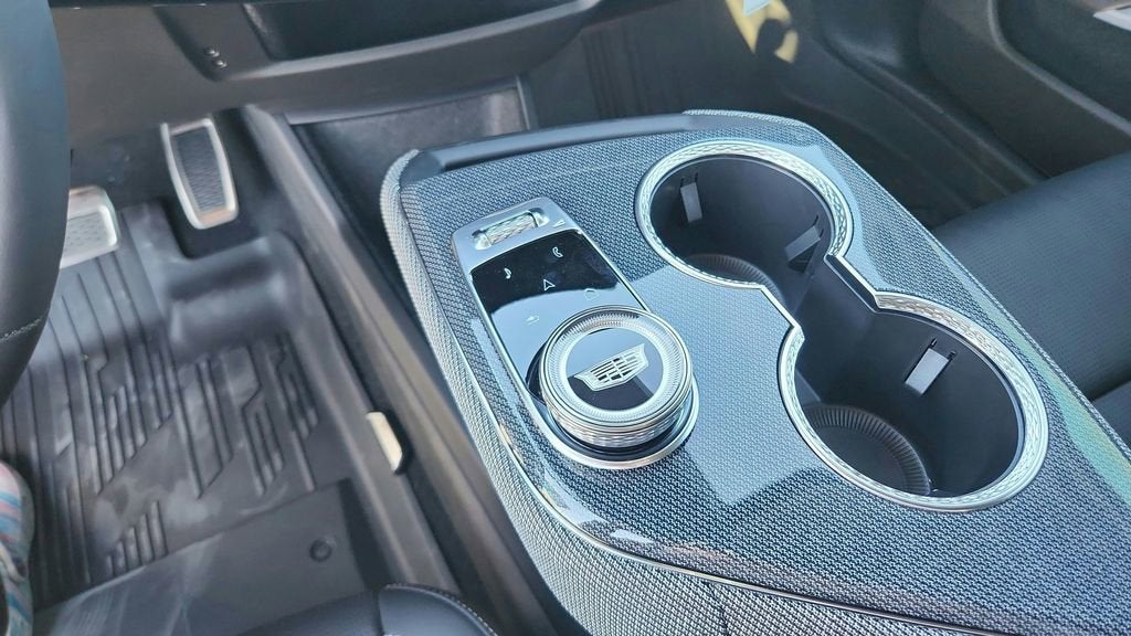 2026 Cadillac OPTIQ Premium Luxury