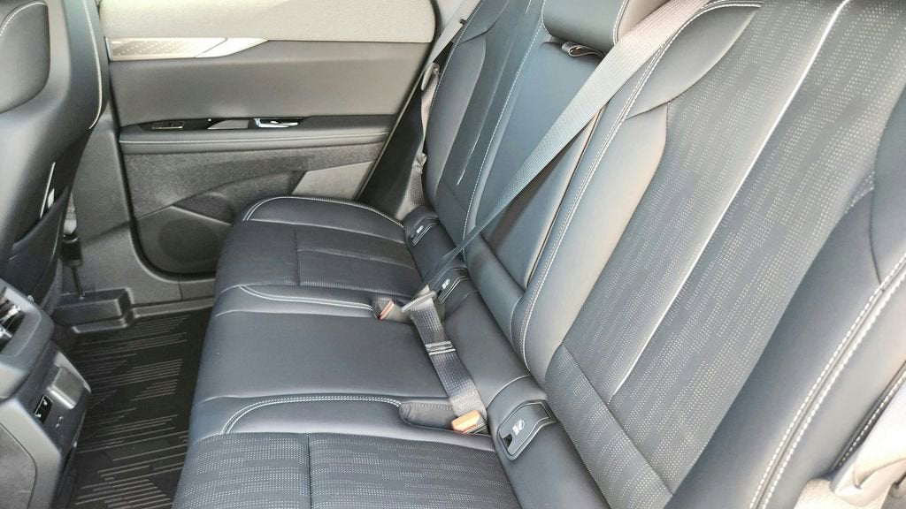 2026 Cadillac OPTIQ Premium Luxury