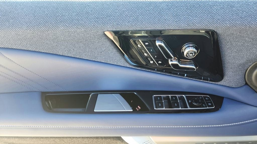 2026 Cadillac OPTIQ Premium Luxury