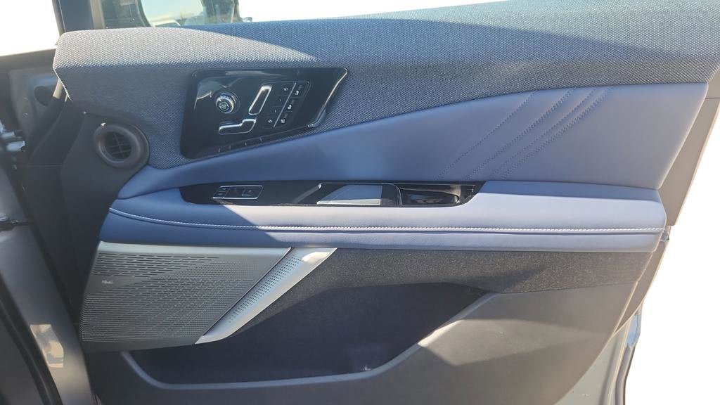 2026 Cadillac OPTIQ Premium Luxury