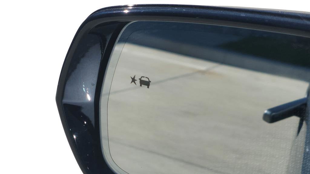 2026 Cadillac OPTIQ Premium Luxury