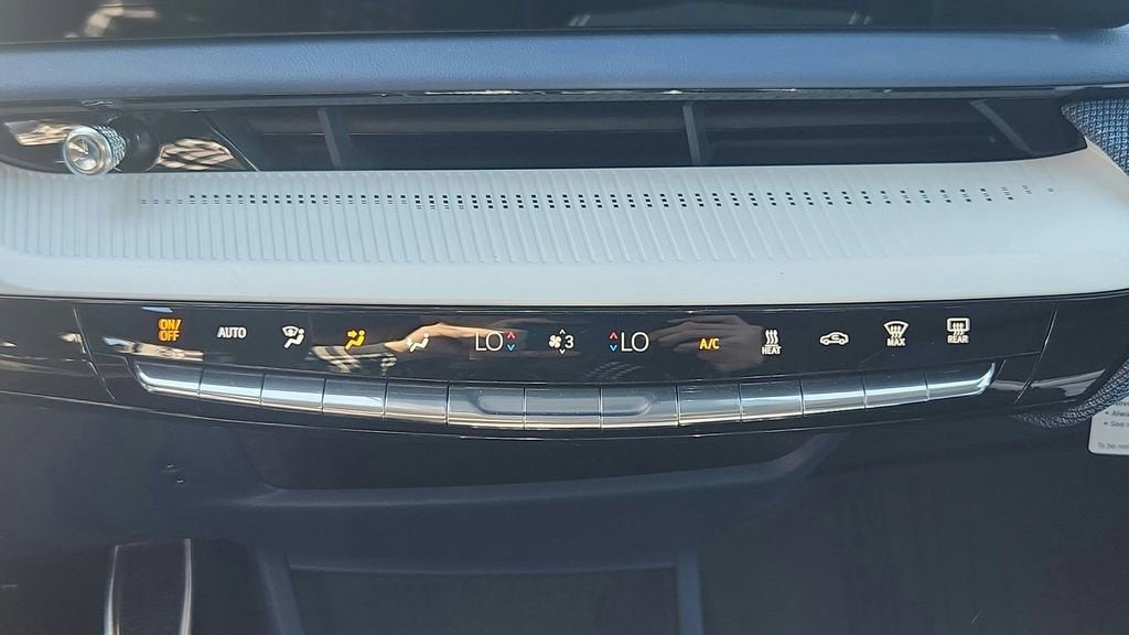 2026 Cadillac OPTIQ Premium Luxury