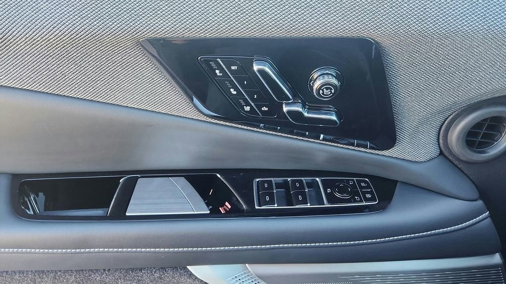 2026 Cadillac OPTIQ Premium Luxury