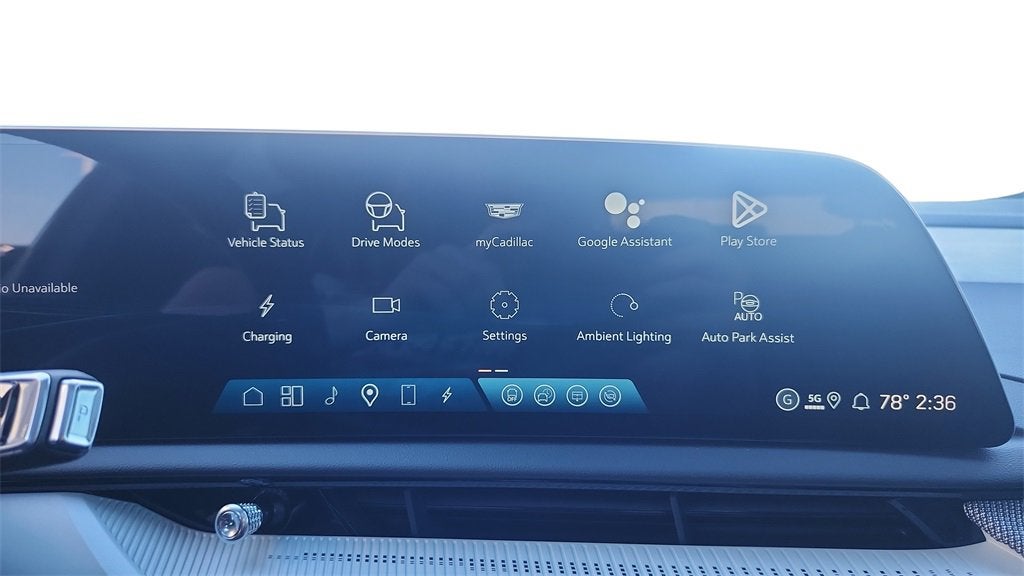 2026 Cadillac OPTIQ Premium Luxury