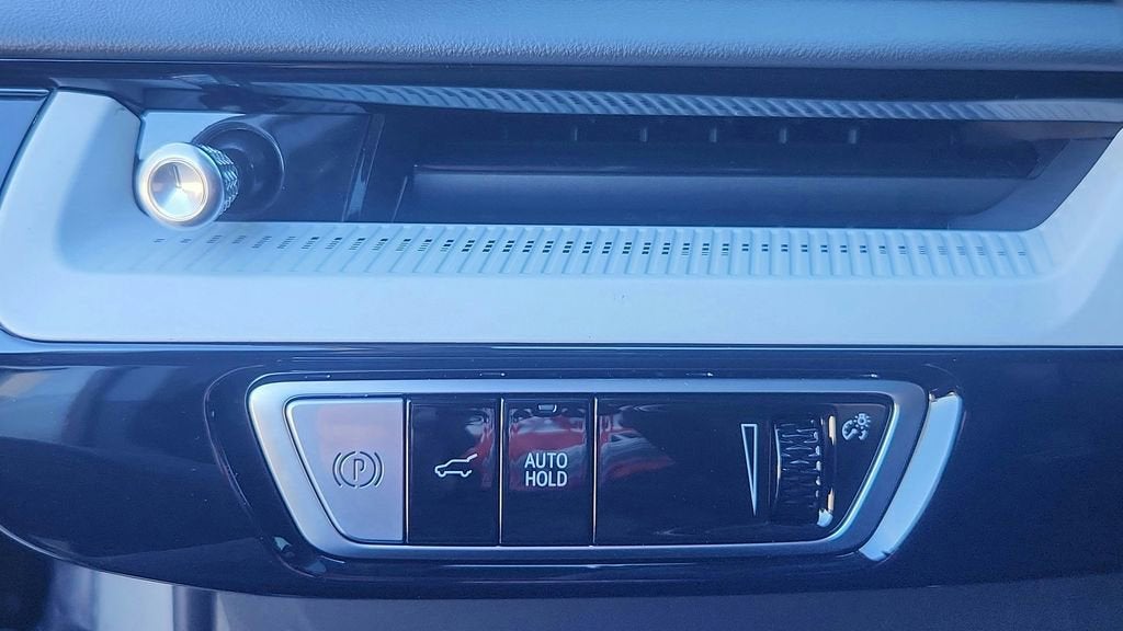 2026 Cadillac OPTIQ Premium Luxury