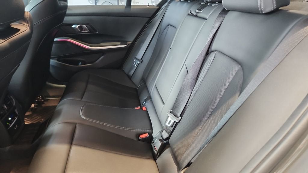 2024 BMW 3 Series 330i