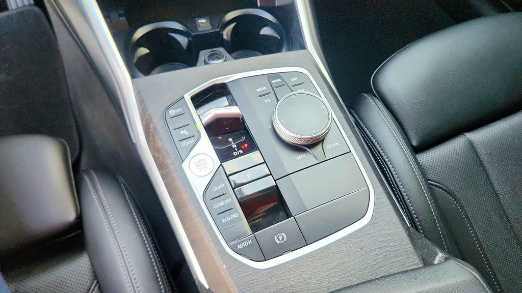 2024 BMW 3 Series 330i