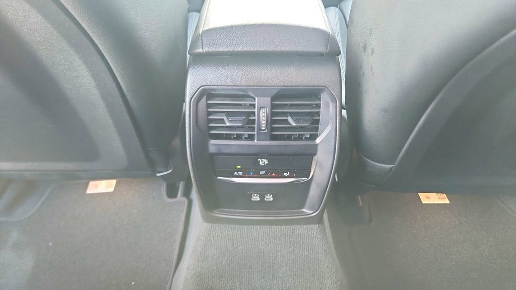 2024 BMW 3 Series 330i