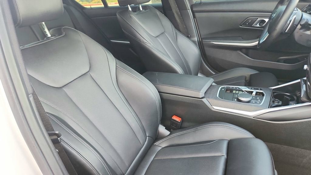 2024 BMW 3 Series 330i
