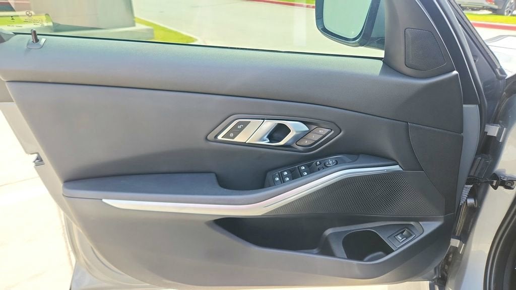 2023 BMW 3 Series 330i xDrive