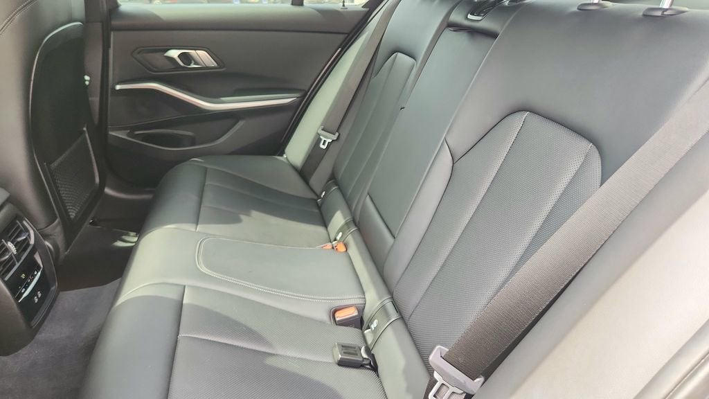 2023 BMW 3 Series 330i xDrive