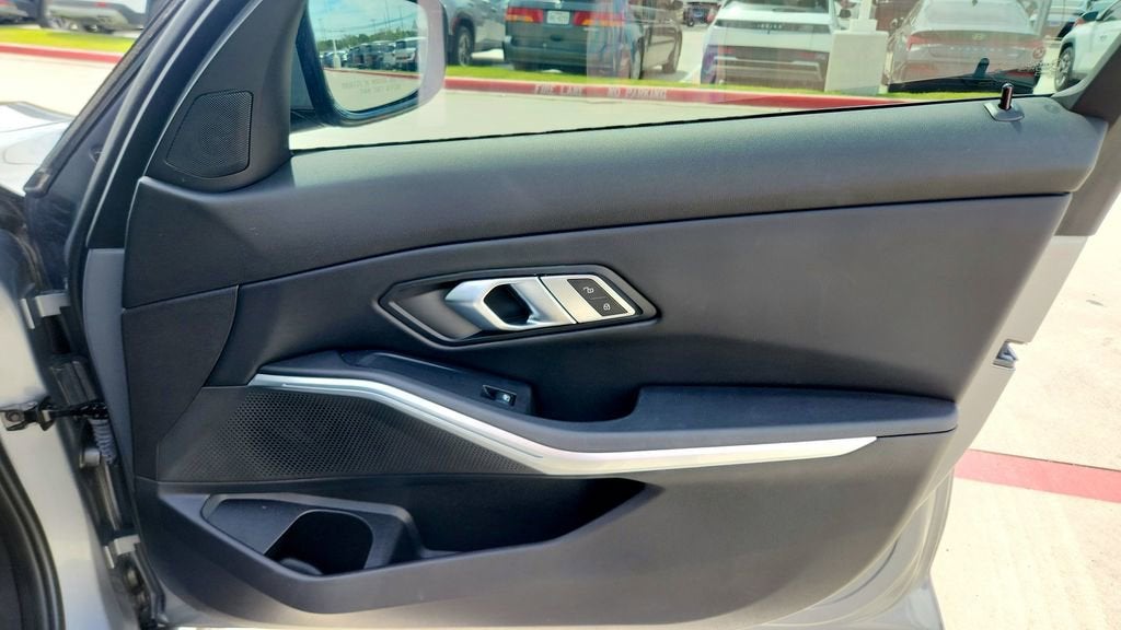 2023 BMW 3 Series 330i xDrive