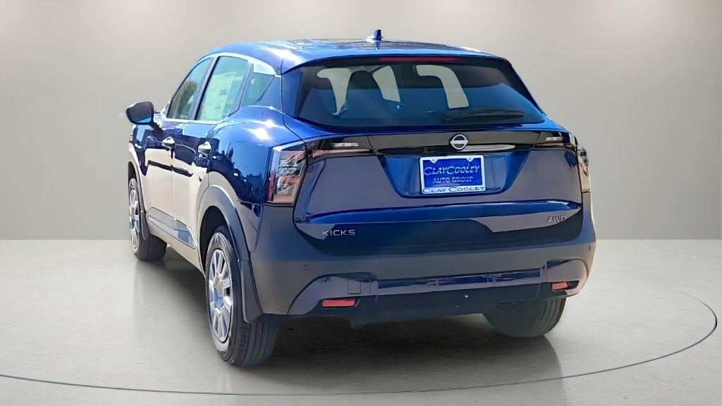 2025 Nissan Kicks S