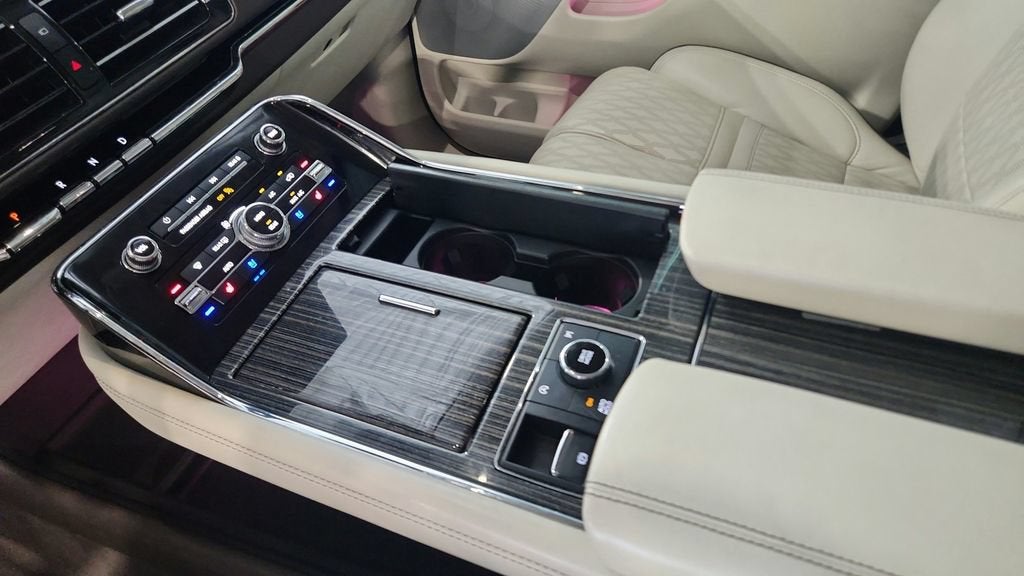2023 Lincoln Navigator Black Label
