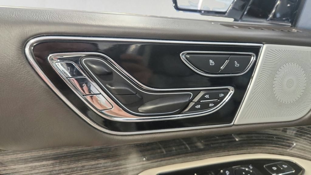 2023 Lincoln Navigator Black Label