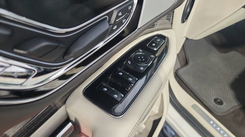 2023 Lincoln Navigator Black Label