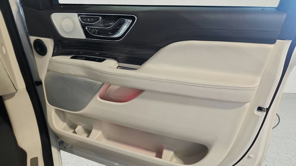 2023 Lincoln Navigator Black Label