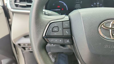 2022 Toyota Sienna LE