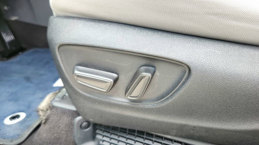 2022 Toyota Sienna LE