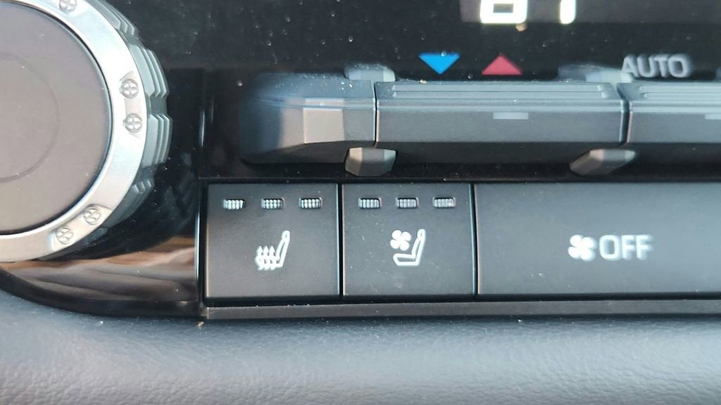 2025 Toyota Tundra 4WD Platinum