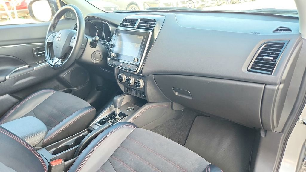 2024 Mitsubishi Outlander Sport S