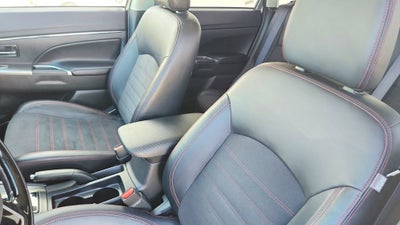 2024 Mitsubishi Outlander Sport S