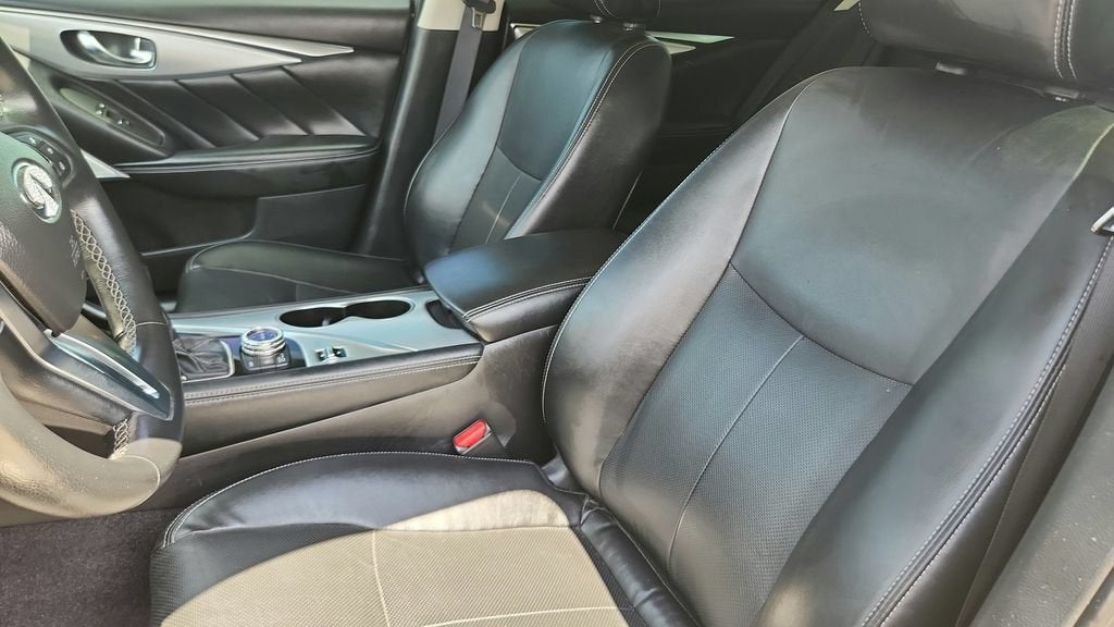 2022 INFINITI Q50 LUXE