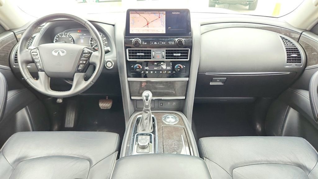 2024 INFINITI QX80 LUXE