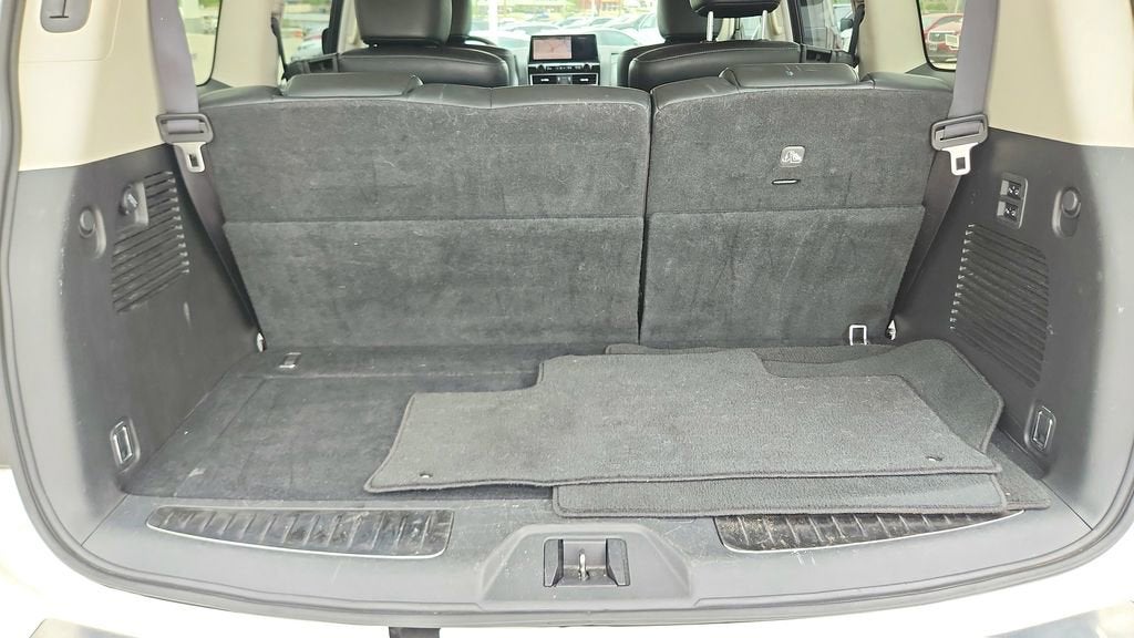 2024 INFINITI QX80 LUXE