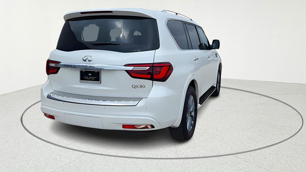 2024 INFINITI QX80 LUXE