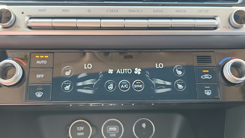 2026 Genesis G70 2.5T Prestige