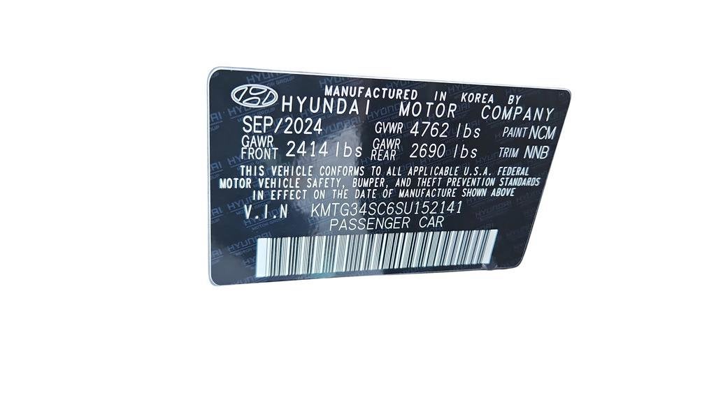 2025 Genesis G70 2.5T