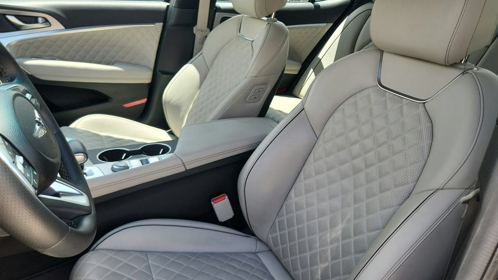 2023 Genesis G70 3.3T