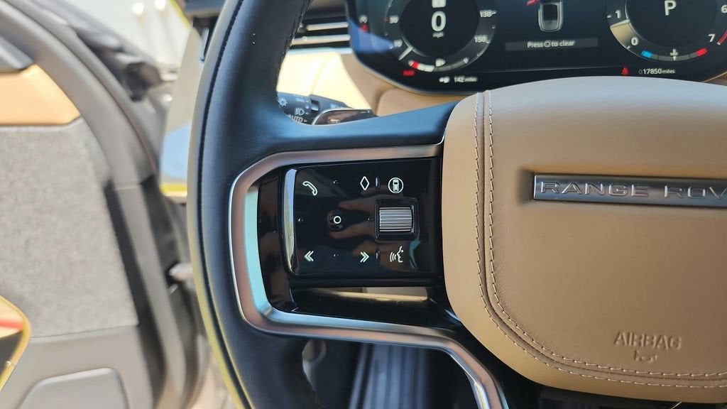 2025 Land Rover Range Rover Sport SE