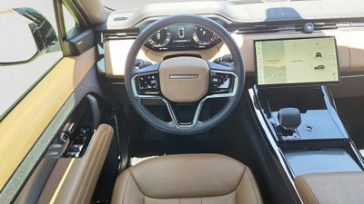 2025 Land Rover Range Rover Sport SE