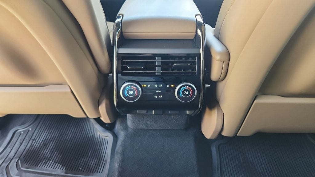 2025 Land Rover Range Rover Sport SE