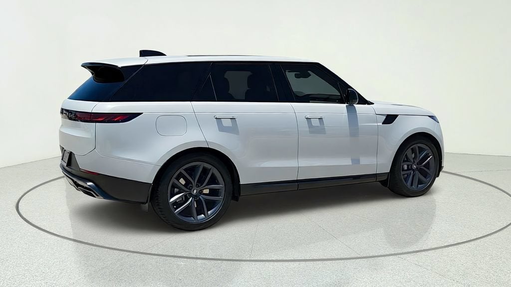 2025 Land Rover Range Rover Sport SE