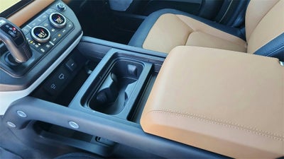 2023 Land Rover Defender X-Dynamic SE
