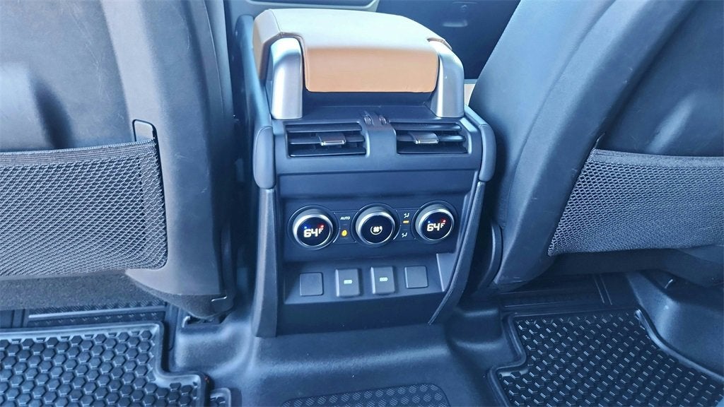 2023 Land Rover Defender X-Dynamic SE