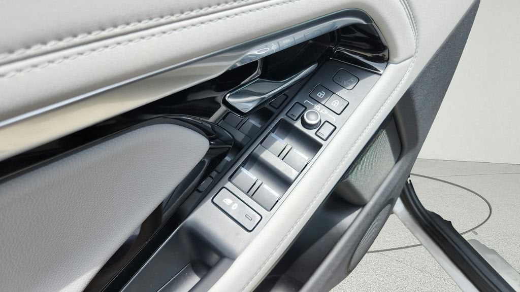 2021 Land Rover Range Rover Evoque R-Dynamic SE